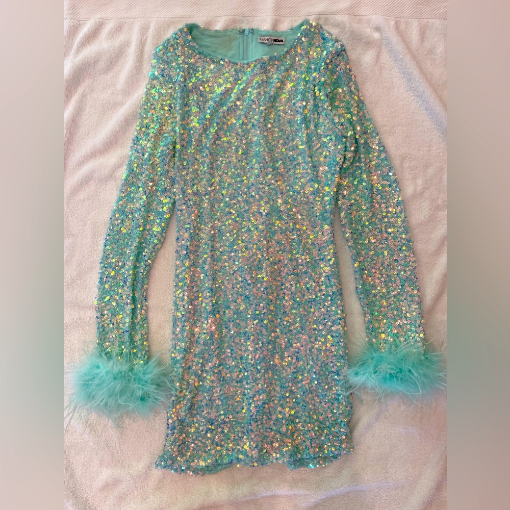 Fashion Nova long sleeve sequin dress